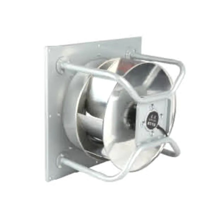 ¿Cómo puede funcionar de manera eficiente un ventilador centrífugo de gran volumen de aire?